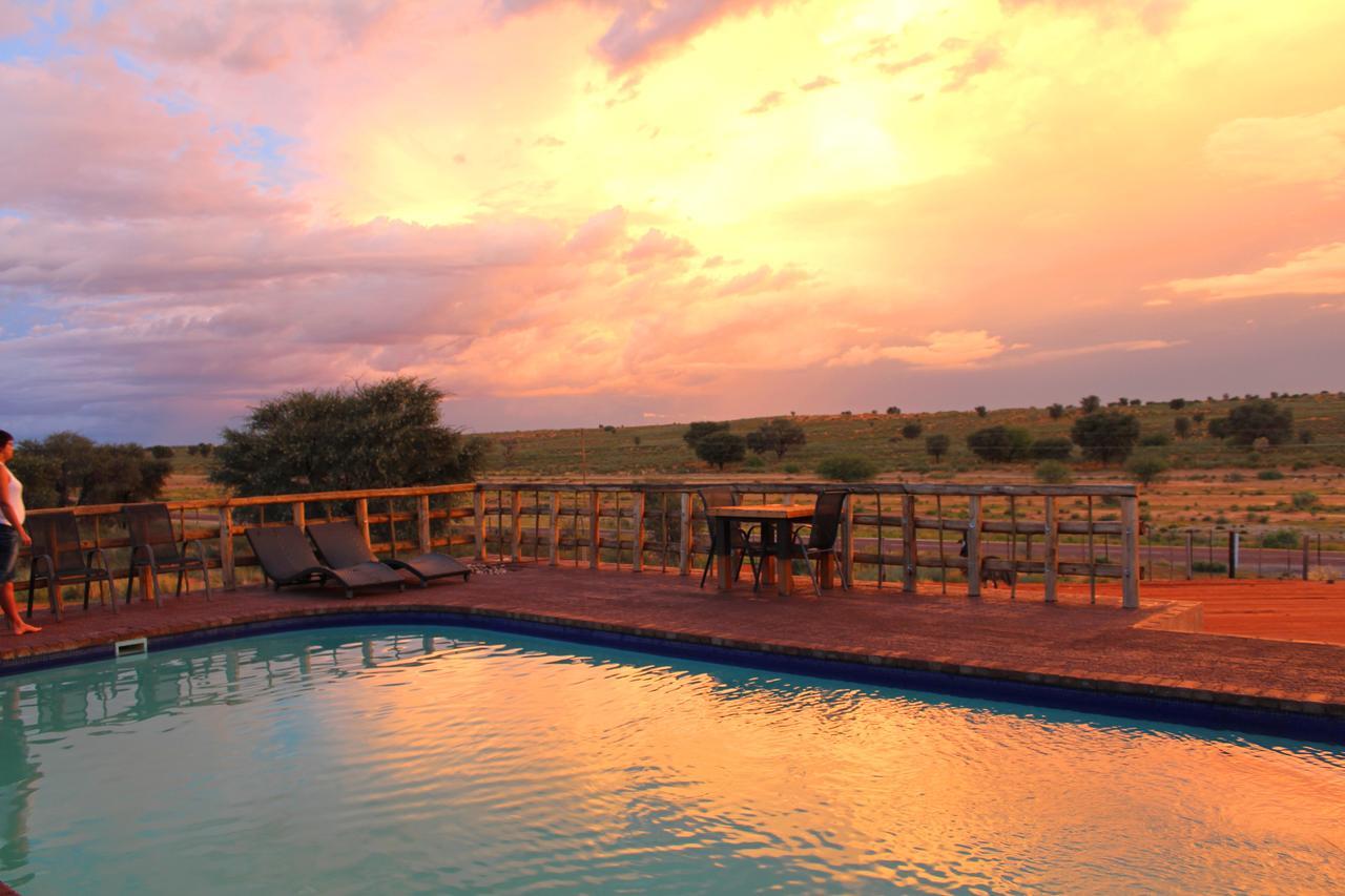 Kgalagadi Lodge Askham Exterior foto