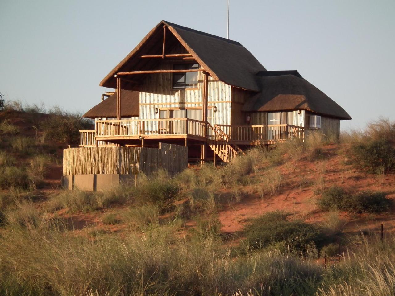 Kgalagadi Lodge Askham Exterior foto